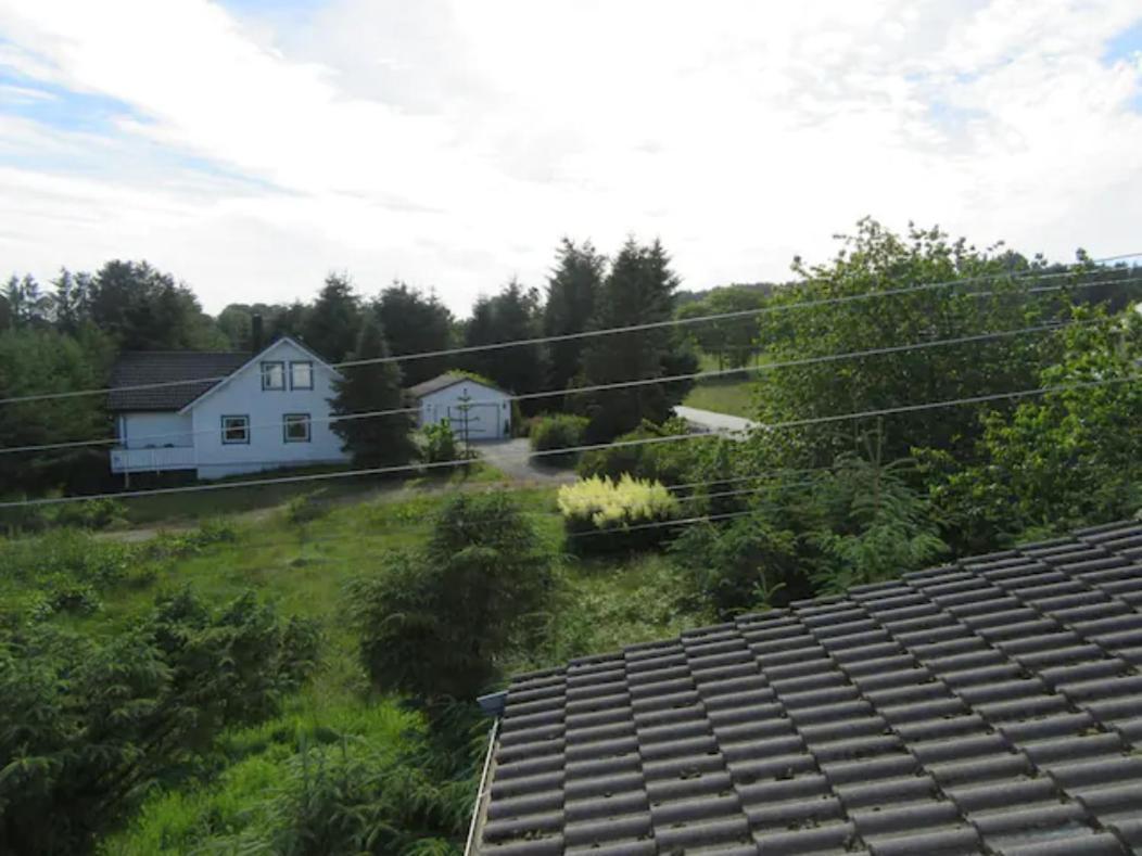Airbnb And Booking At Postvegen 95 Vigra Bagian luar foto
